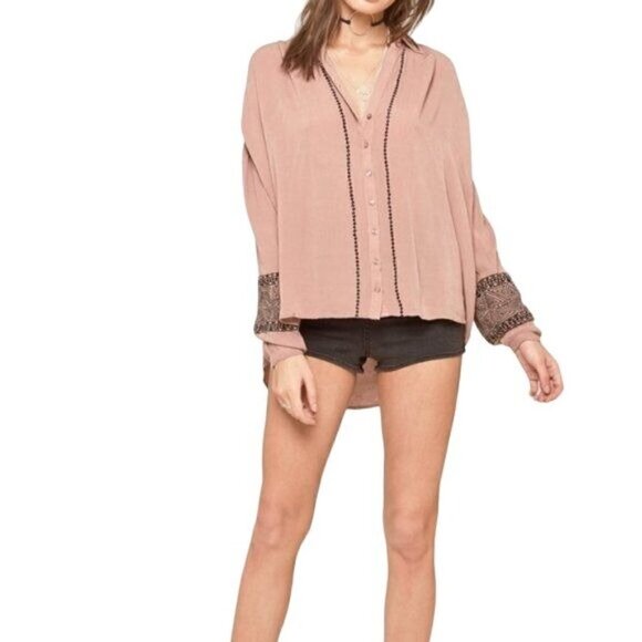 NWT Amuse Society Beach Vida Bling Jetset Woven Button Down Blouse Small - Picture 5 of 5